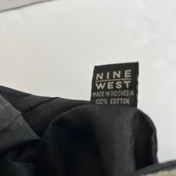 Nine West Brown And Gold Flower Patterned Shoulder Bag. 100% Cotton/Faux Leather - Picture 8 of 9